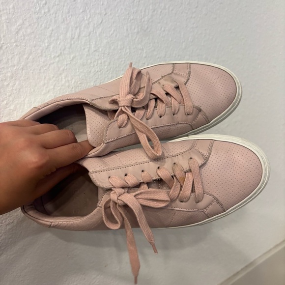 GREATS Brooklyn royale perforated sneakers in pink - Picture 8 of 12
